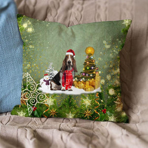 Basset Hound Merry Christmas Pillow Case