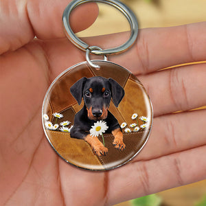 Doberman02 Holding Daisy-Round Resin Epoxy Metal Keychain